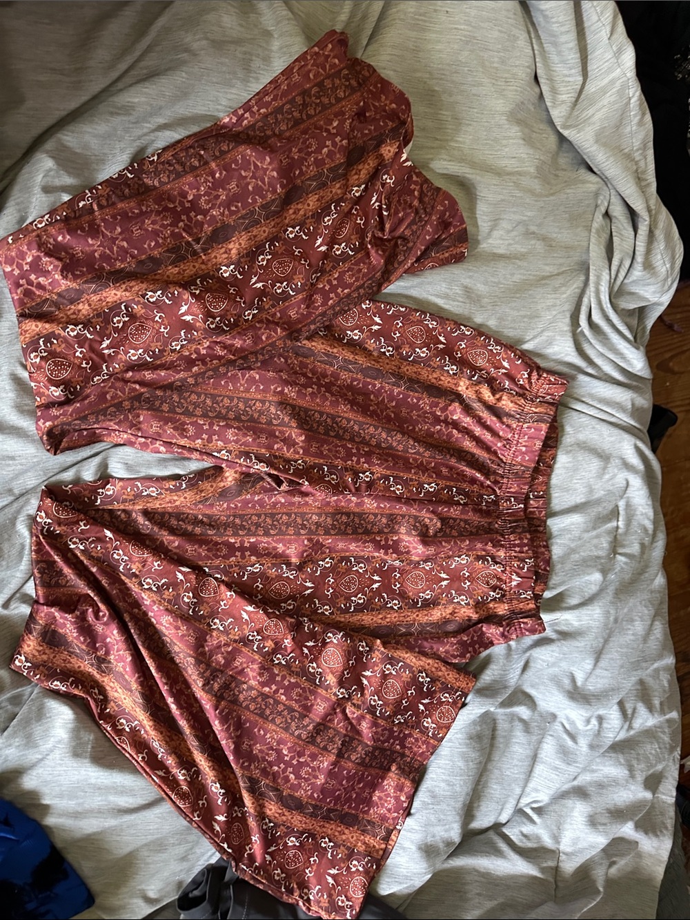 Women's Satin Flare Leggings - Rust Floral